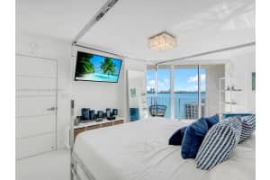 7601 E Treasure Dr APT 1724, North Bay Village, FL 33141, Sold 07/29/24