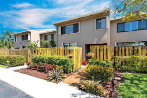 5070 S University Dr #5070, Davie, FL 33328, Sold 04/05/24