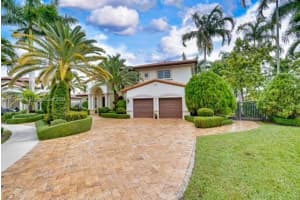 15763 NW 80th Ave, Miami Lakes, FL 33016, Sold 08/07/24