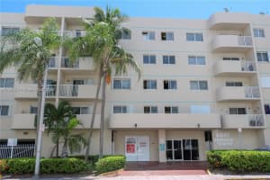 6801 Harding Ave APT 523, Miami Beach, FL 33141, Sold 04/19/24