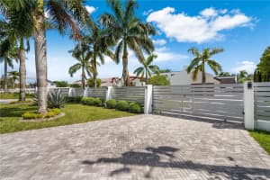 14090 SW 34th St, Miami, FL 33175, - MLS#A11549729