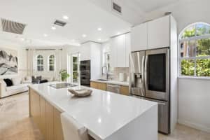 18470 NE 30th Pl, Aventura, FL 33160, Sold 05/10/24
