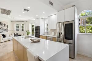 18470 NE 30th Pl, Aventura, FL 33160, Sold 05/10/24