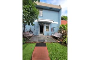 631 NW 10th St #631, Miami, FL 33136, Sold 04/10/25