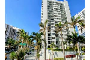 1880 S Ocean Dr APT 404, Hallandale Beach, FL 33009, Sold 11/01/24