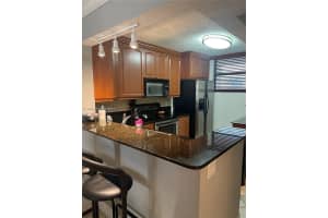 110 Lake Emerald Dr 203, Oakland Park