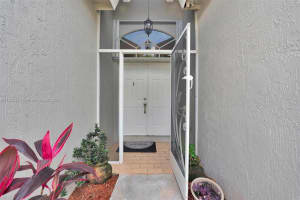 2660 SE 4th Pl, Homestead, FL 33033, Sold 08/19/24