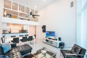 5445 Collins Ave APT M14, Miami Beach, FL 33140, Sold 08/24/24