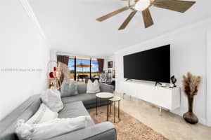 2555 Collins Ave APT 610, Miami Beach, FL 33140, Sold 07/12/24
