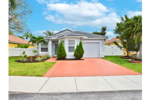 16355 NW 23rd St, Pembroke Pines, FL 33028, Sold 05/16/24