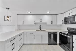 6527 SW 116th Pl b, Miami, FL 33173, Sold 06/12/24