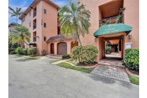 620 Tennis Club Dr APT 107, Fort Lauderdale, FL 33311, Sold 08/21/24