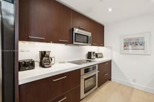 151 Crandon Blvd APT 823, Key Biscayne, FL 33149, Sold 10/24/24