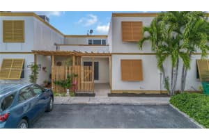 1072 SW 131st Pl Ct, Miami, FL 33184, Sold 05/20/24