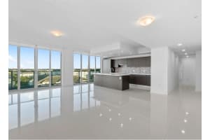 7751 NW 107th Ave Apt 704, Doral, FL 33178, Sold 04/11/24