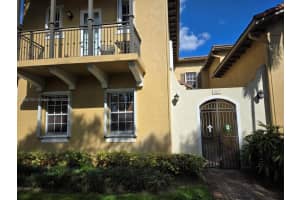 935 SW 147th Ter #935, Pembroke Pines, FL 33027, Sold 06/17/24