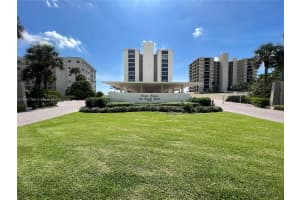 200 S Beach Rd, Tequesta, FL 33469, Sold 04/22/25
