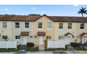 6617 Winfield Blvd Apt 4-1, Margate, FL 33063, Sold 04/18/24