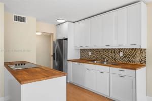 801 Three Islands Boulevard APT 319, Hallandale Beach, FL 33009, Sold 06/19/24