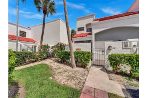 20941 Bay Ct Apt 121-2, Aventura, FL 33180, Sold 09/24/24