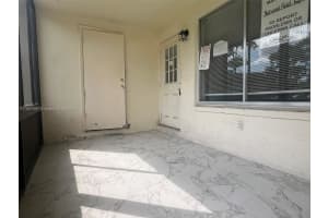 336 Pine Ridge Cir Apt C-1, Greenacres, FL 33463, Sold 04/26/24