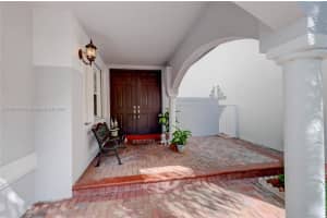 5240 NW 104th Ct, Doral, FL 33178, Sold 09/19/24