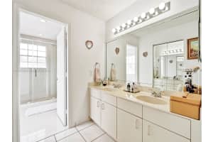 19824 NW 86th Ct, Hialeah, FL 33015, Sold 05/23/24