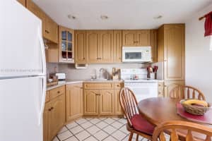 1402 NW 80th Ave #403, Margate, FL 33063, Sold 01/17/25