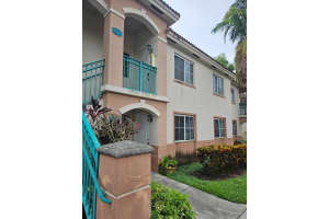 1270 SE 31st Ct Apt 105-35, Homestead, FL 33035, Sold 04/22/24