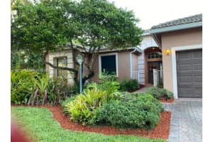 12727 NW 18th Ct, Pembroke Pines, FL 33028, Sold 05/17/24