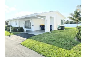 2434 Carlyle Ln, Hollywood, FL 33021, Sold 08/13/24