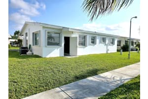 2434 Carlyle Ln, Hollywood, FL 33021, Sold 08/13/24