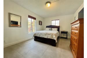 5201 Geneva Ct Apartment 110, Doral, FL 33166, Sold 07/29/25