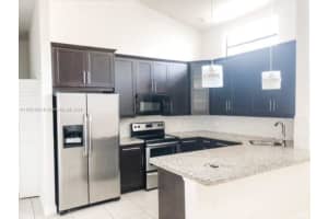 583 Lakeside Cir, Sunrise, FL 33326, Sold 09/09/24
