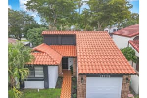 17839 NW 63rd Ct, Hialeah, FL 33015, Sold 06/12/24