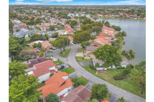 17839 NW 63rd Ct, Hialeah, FL 33015, Sold 06/12/24