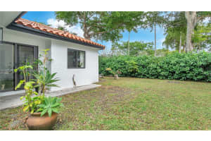 17839 NW 63rd Ct, Hialeah, FL 33015, Sold 06/12/24