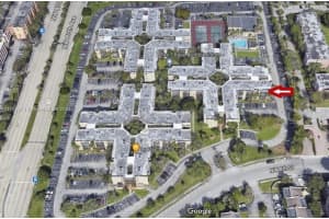8625 NW 8th St APT 401, Miami, FL 33126, Sold 10/08/24