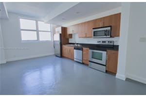 111 E Flagler St Apt 510, Miami, FL 33131, Sold 04/24/24