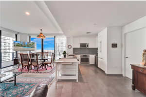 88 SW 7th St Apt 1512, Miami, FL 33130, Sold 06/24/24