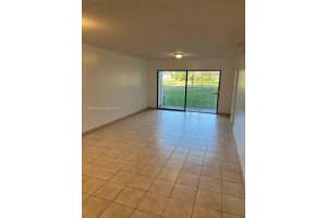 8881 Fontainebleau Blvd #104a, Miami, FL 33172, Sold 05/30/24