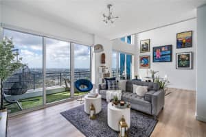 60 SW 13th St Apartment 4409, Miami, FL 33130, Sold 07/22/24