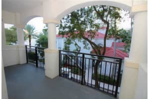 3255 Ne 184th St 12311, Aventura