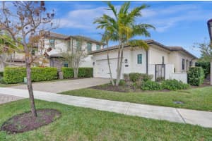 755 SW 113th Ln, Pembroke Pines, FL 33025, Sold 04/24/24