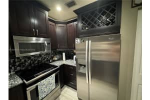5773 NW 116th Ave APT 105, Doral, FL 33178, Sold 05/09/24