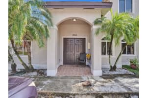 18857 NW 85th Ct, Hialeah, FL 33015, Sold 05/14/24