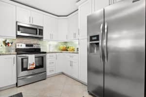 22605 SW 66th Ave APT 204, Boca Raton, FL 33428, Sold 05/15/24