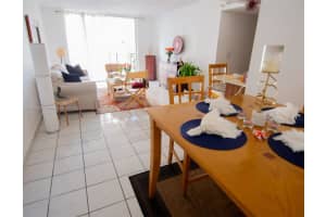 9686 Fontainebleau Blvd APT 201, Miami, FL 33172, Sold 04/19/24