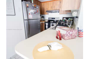 9686 Fontainebleau Blvd APT 201, Miami, FL 33172, Sold 04/19/24