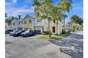2896 Belmont Ln, Hollywood, FL 33026, Sold 06/21/24